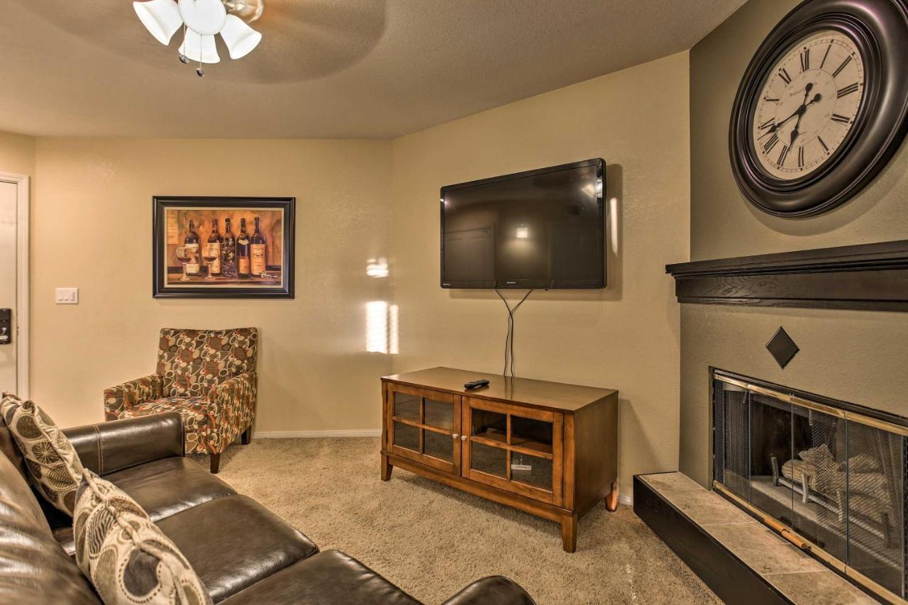 Cozy Colorado Escape With Pool Access And Fireplace! グリーンウッド・ビレッジ エクステリア 写真